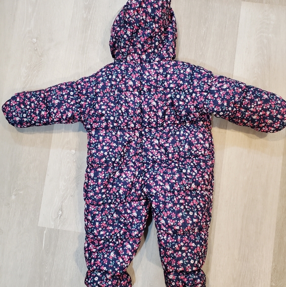 Last chance!!!!****Snowsuit 6-9 months - Picture 2 of 3